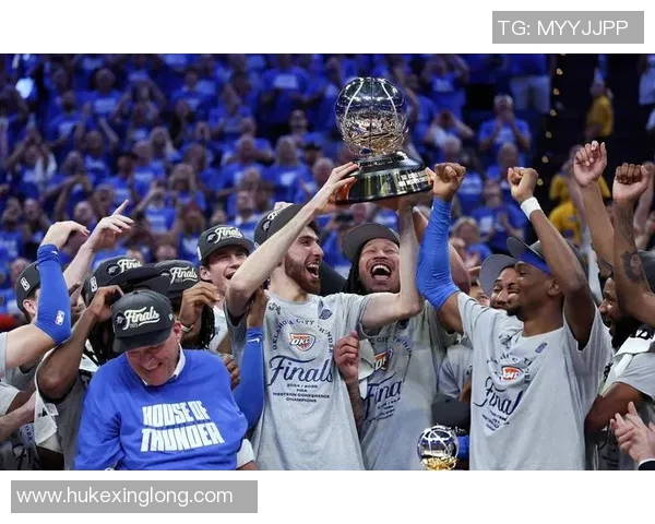2012年NBA总决赛第三场雷霆对决热火的精彩瞬间与战术分析
